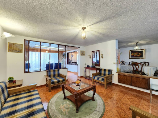Casa en venta en Niza, Bogotá · foto 4 de 24