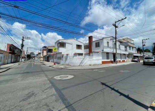 Casa en venta en Mandalay, Bogotá · foto 3 de 24