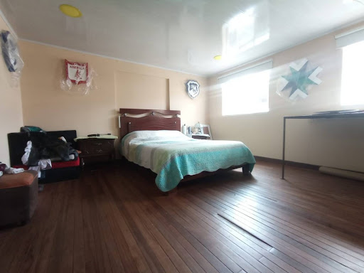 Casa en venta en Las Ferias, Bogotá · foto 2 de 7