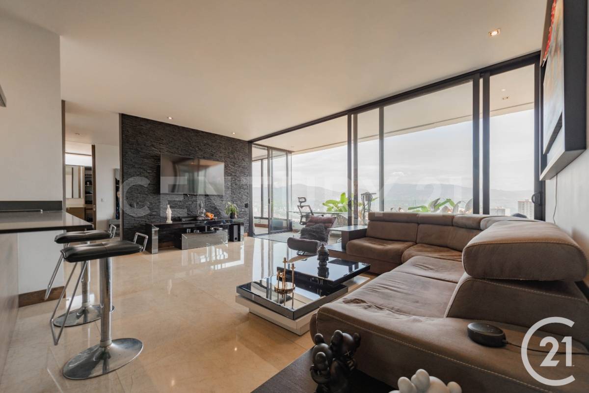 Apartamento en arriendo en El Poblado, Medellín · foto 11 de 24