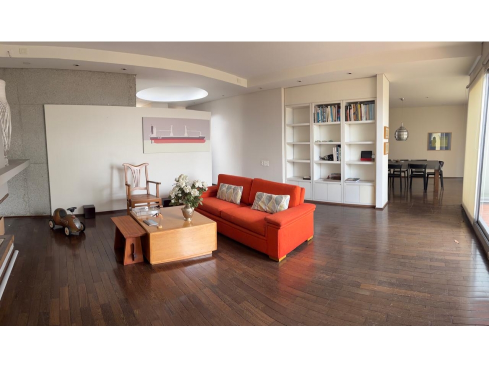 Apartment for rent in Los rosales, Bogotá