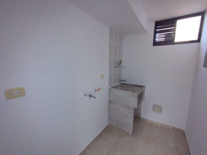 Apartamento de 3 alcobas en venta en Antonia Santos Centro, Bucaramanga, 71 m² · foto 6 de 16