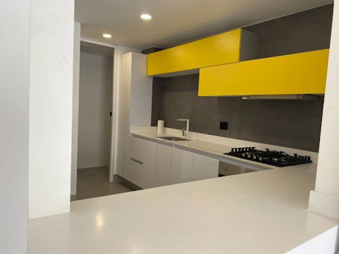 Apartamento de 2 alcobas en venta en Cedritos, Bogotá, 123 m² · foto 6 de 9