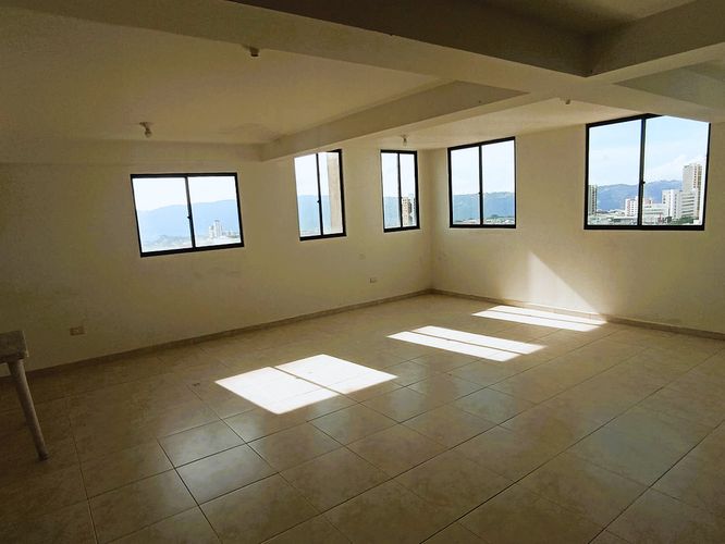 Apartamento de 3 alcobas en venta en Antonia Santos Centro, Bucaramanga, 71 m² · foto 13 de 16