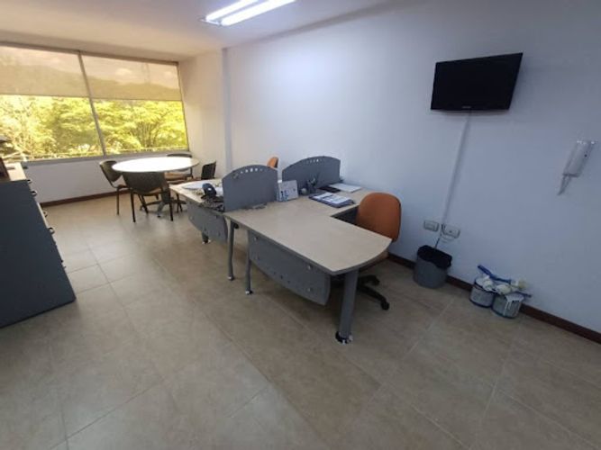 Oficina en arriendo en Las Vegas, Envigado, 40 m² · foto 3 de 13