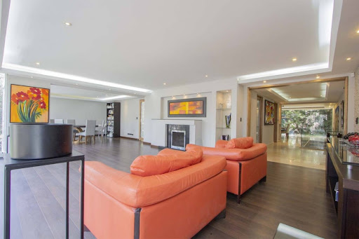 Apartamento en venta en Los Rosales, Bogotá · foto 2 de 24