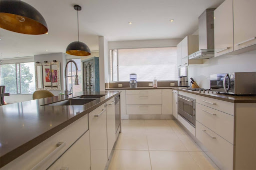 Apartamento en venta en Los Rosales, Bogotá · foto 11 de 24