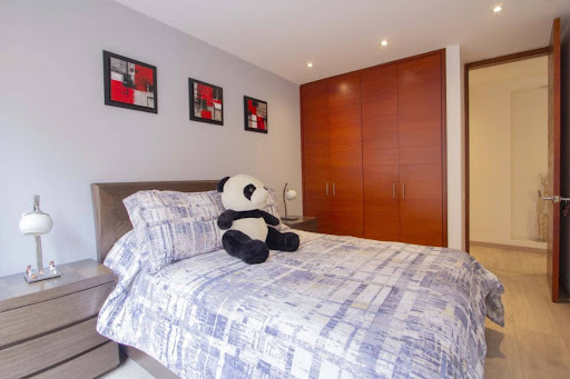 Apartamento en venta en Los Rosales, Bogotá · foto 18 de 24
