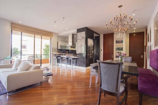 Apartamento de 3 alcobas en venta en Santa Barbara Alta, Bogotá, 217 m² · foto 2 de 24