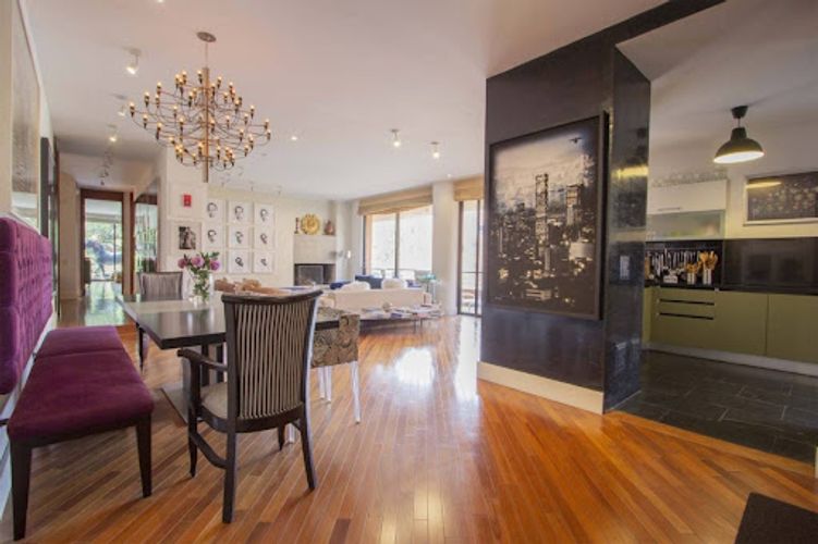 Apartamento de 3 alcobas en venta en Santa Barbara Alta, Bogotá, 217 m² · foto 3 de 24