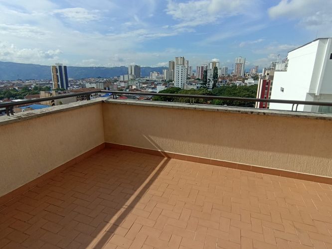 Apartamento de 3 alcobas en venta en Antonia Santos Centro, Bucaramanga, 71 m² · foto 14 de 15