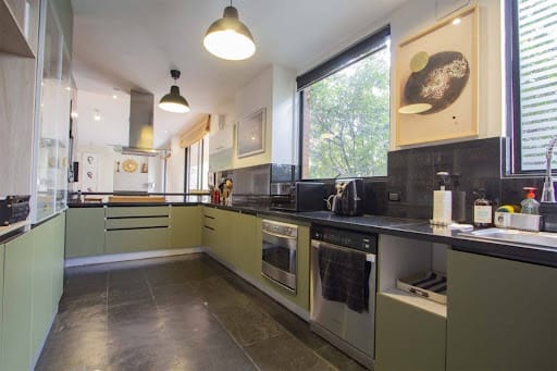 Apartamento de 3 alcobas en venta en Santa Barbara Alta, Bogotá, 217 m² · foto 17 de 24