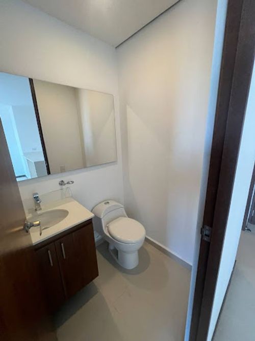 Apartaestudio en venta en Loma De Los Gonzalez, Medellín, 63 m² · foto 11 de 20