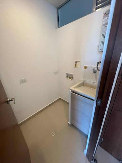 Apartaestudio en venta en Loma De Los Gonzalez, Medellín, 63 m² · foto 18 de 20