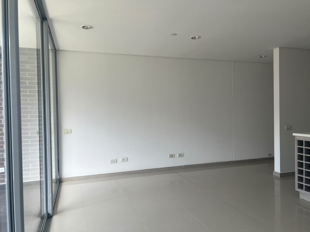 Apartamento en arriendo en Cumbres, Envigado · foto 3 de 16