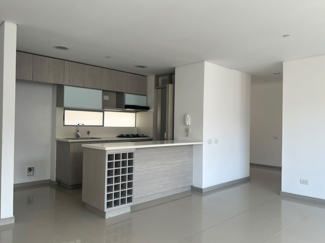 Apartamento en arriendo en Cumbres, Envigado · foto 6 de 16