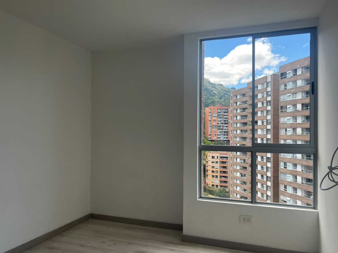 Apartamento en arriendo en Cumbres, Envigado · foto 8 de 16