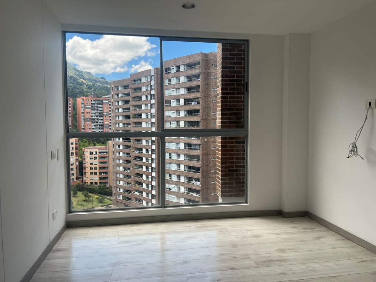 Apartamento en arriendo en Cumbres, Envigado · foto 11 de 16