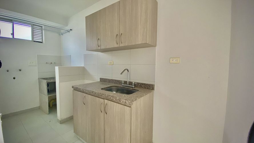Apartamento de 3 alcobas en venta en Rio Prado, Girón, 56 m² · foto 8 de 20