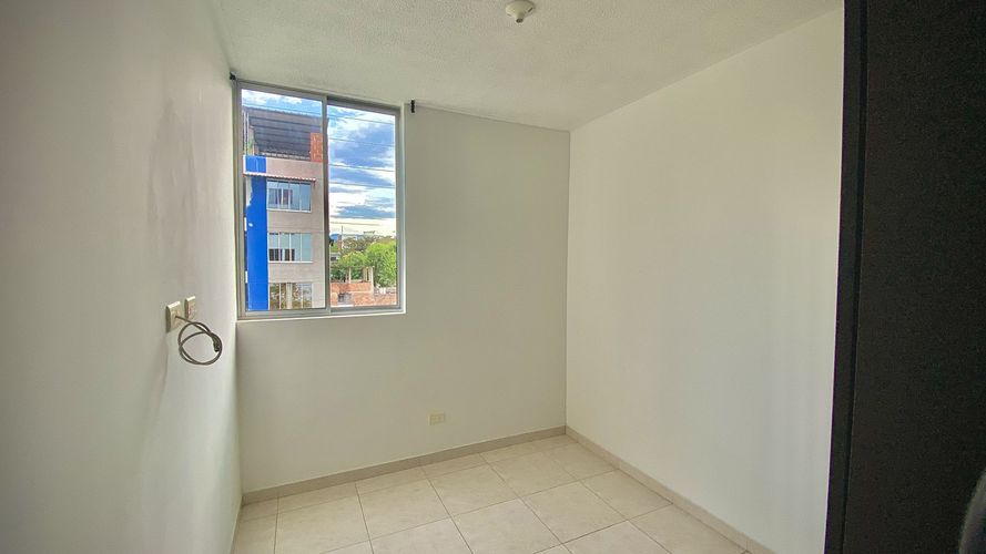 Apartamento de 3 alcobas en venta en Rio Prado, Girón, 56 m² · foto 12 de 20