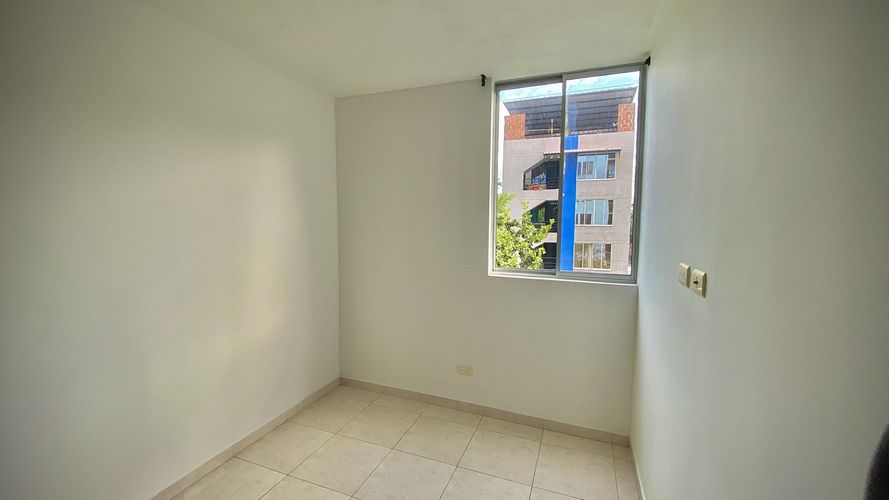 Apartamento de 3 alcobas en venta en Rio Prado, Girón, 56 m² · foto 10 de 20