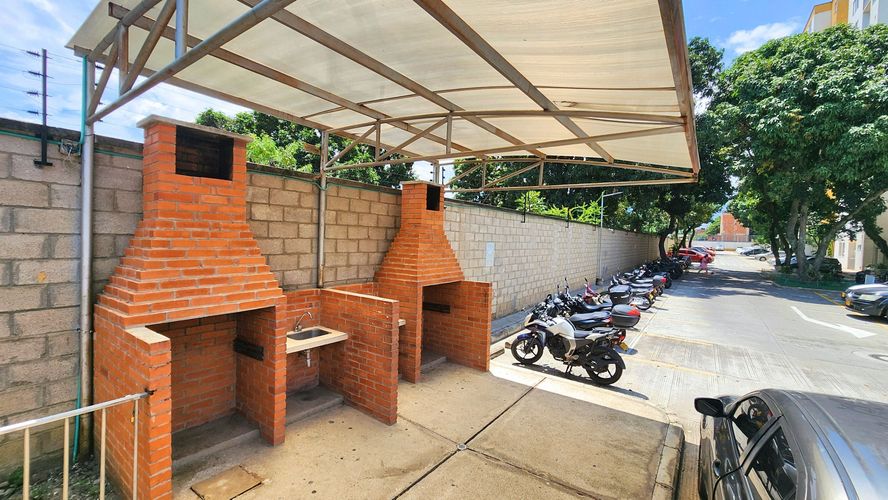 Apartamento de 3 alcobas en venta en Rio Prado, Girón, 56 m² · foto 18 de 20