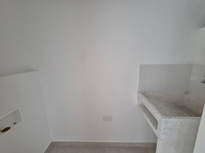 Apartamento de 3 alcobas en venta en Hospital Mental, Bello, 57 m² · foto 5 de 24