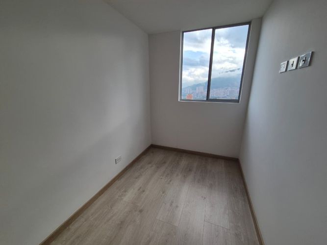 Apartamento de 3 alcobas en venta en Hospital Mental, Bello, 57 m² · foto 9 de 24