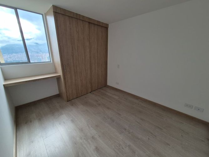 Apartamento de 3 alcobas en venta en Hospital Mental, Bello, 57 m² · foto 13 de 24