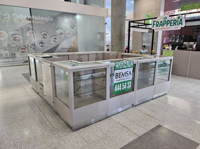 Local en arriendo en Boston, Medellín, 10 m² · foto 11 de 12