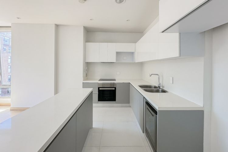 Apartamento de 2 alcobas en venta en Chico Norte, Bogotá, 93 m² · foto 5 de 23