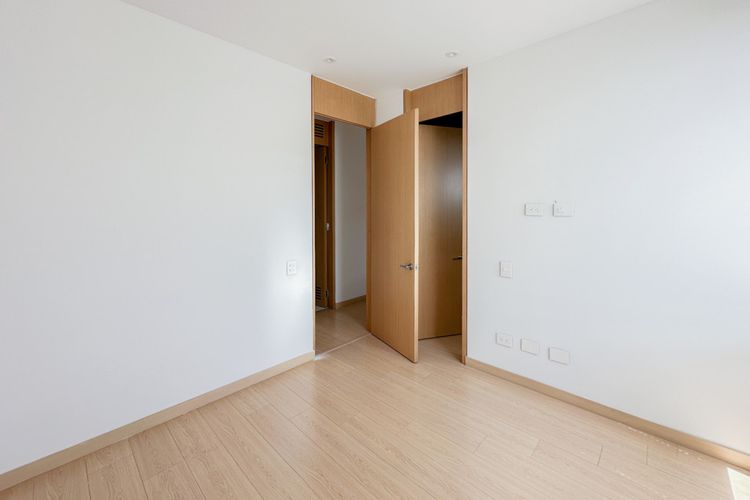 Apartamento de 2 alcobas en venta en Chico Norte, Bogotá, 93 m² · foto 13 de 23