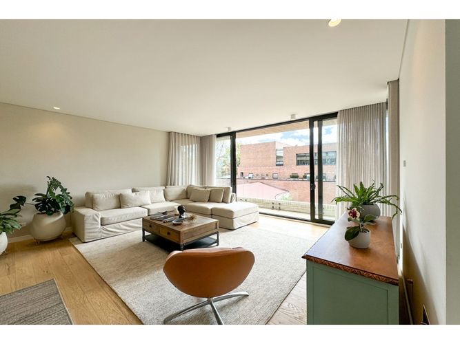 Apartamento de 3 alcobas en venta en La Cabrera, Bogotá, 242 m² · foto 7 de 24