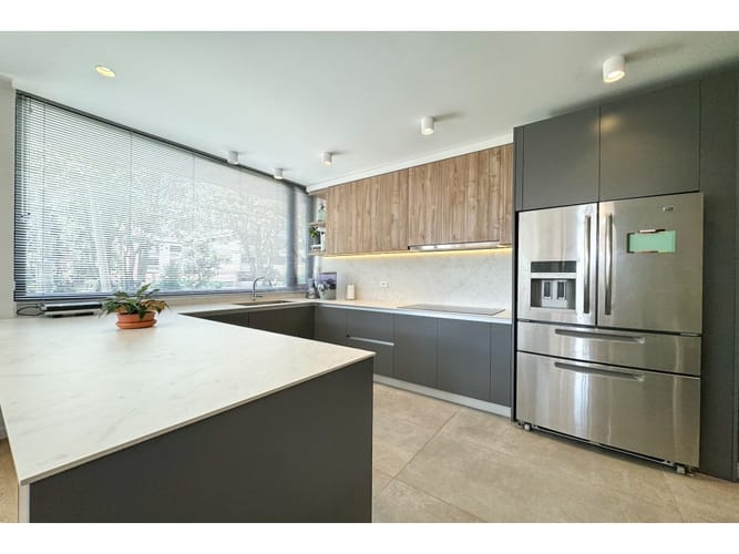 Apartamento de 3 alcobas en venta en La Cabrera, Bogotá, 242 m² · foto 11 de 24