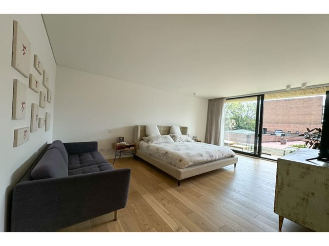 Apartamento de 3 alcobas en venta en La Cabrera, Bogotá, 242 m² · foto 13 de 24