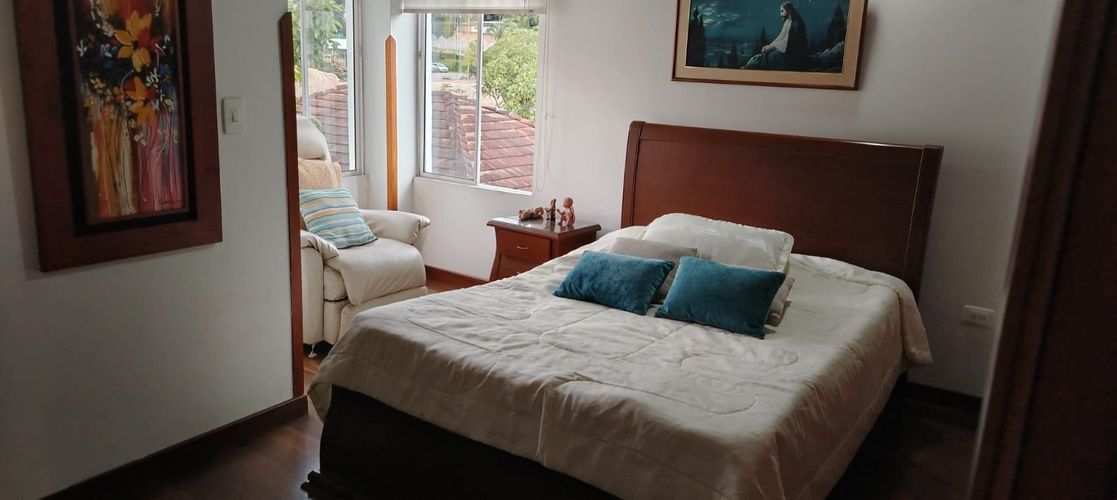 Casa de 7 alcobas en venta en La Mata, Piedecuesta, 396 m² · foto 10 de 18