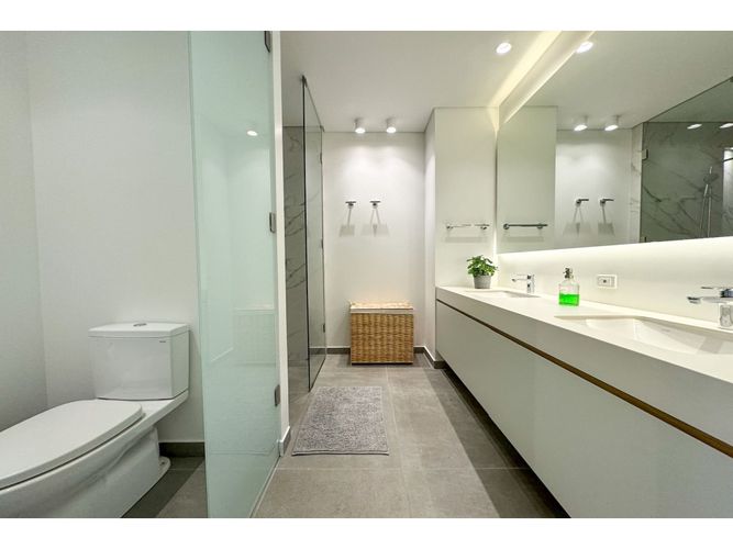 Apartamento de 3 alcobas en venta en La Cabrera, Bogotá, 242 m² · foto 15 de 24