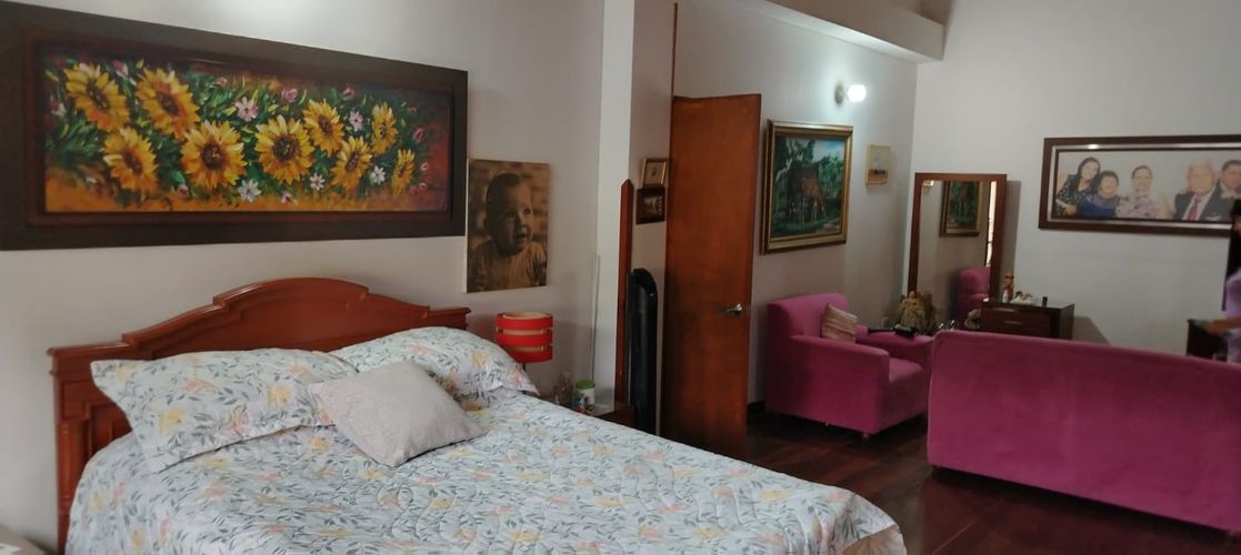 Casa de 7 alcobas en venta en La Mata, Piedecuesta, 396 m² · foto 11 de 18