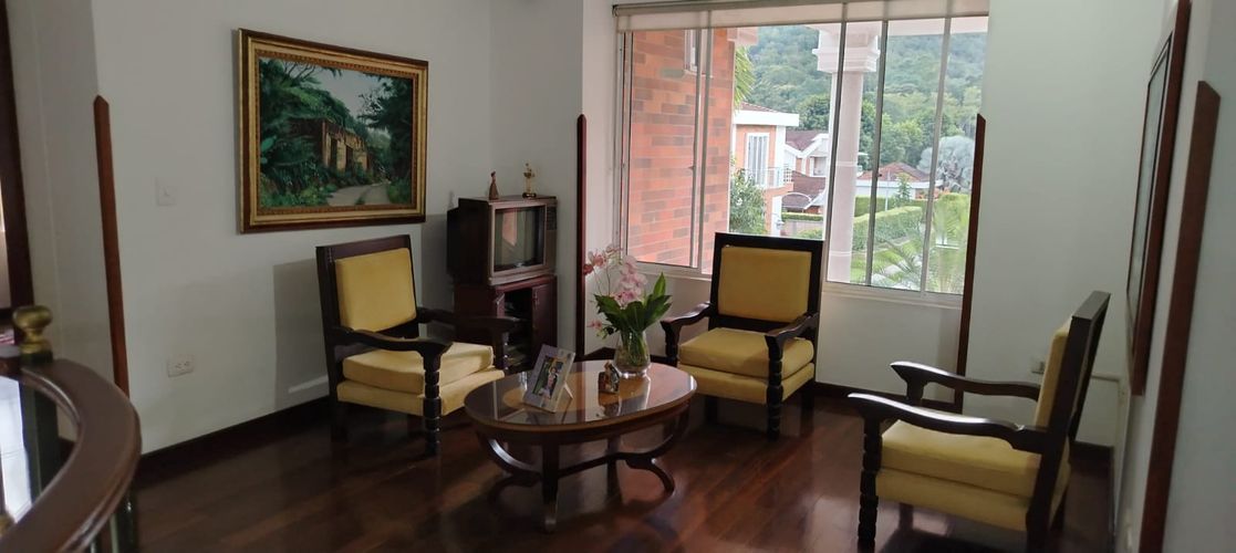 Casa de 7 alcobas en venta en La Mata, Piedecuesta, 396 m² · foto 14 de 18