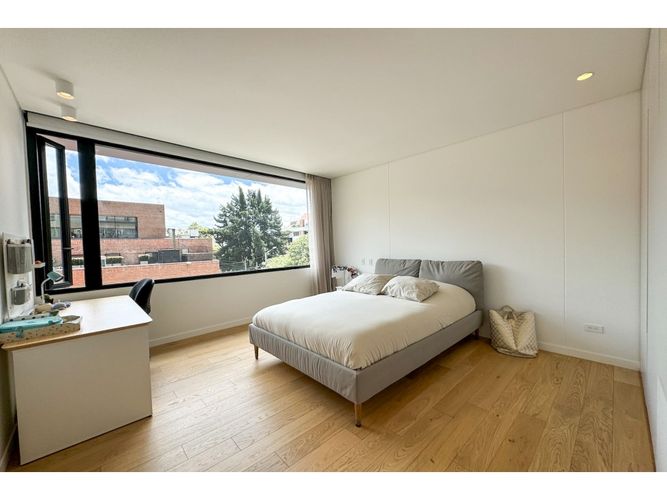 Apartamento de 3 alcobas en venta en La Cabrera, Bogotá, 242 m² · foto 24 de 24