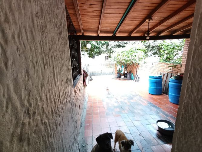 Casa de 5 alcobas en venta en Urbanizacion Diamante Ii Etapa, Bucaramanga, 300 m² · foto 2 de 8