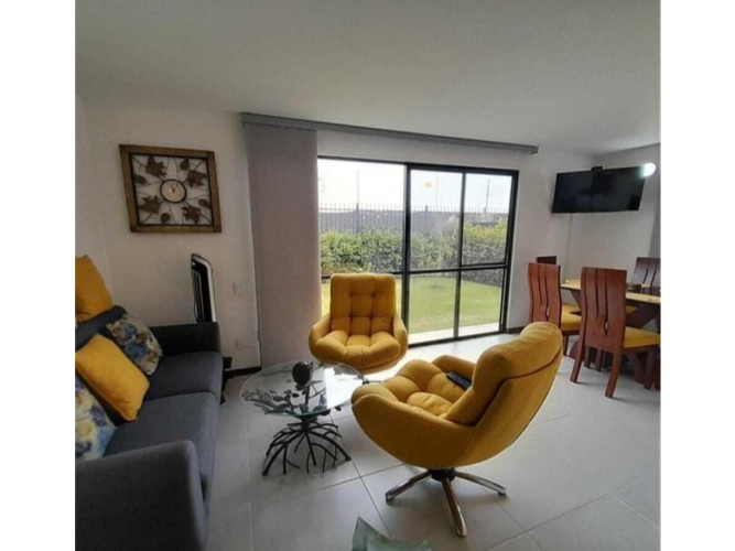 Casa de 3 alcobas en venta en Parque Natura, Jamundí, 112 m² · foto 2 de 15