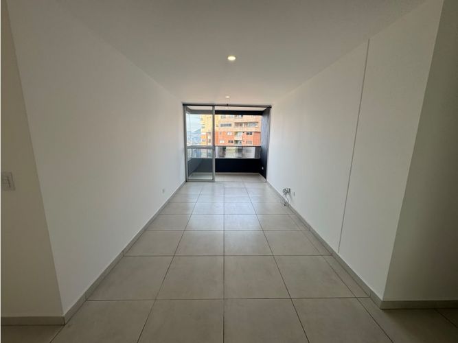 Apartamento de 3 alcobas en venta en Las Lomitas, Sabaneta, 85 m² · foto 2 de 13