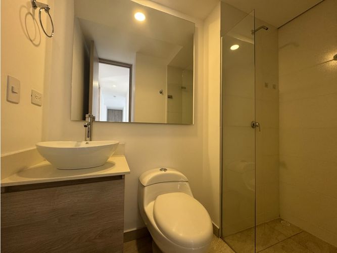Apartamento de 3 alcobas en venta en Las Lomitas, Sabaneta, 85 m² · foto 6 de 13