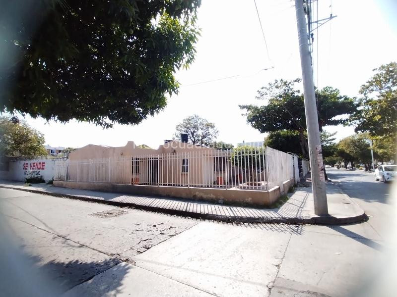 Casa en venta en Los Alcazares, Santa Marta · foto 2 de 20