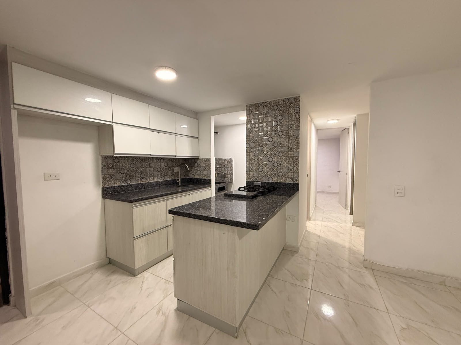 Apartamento en venta en La Tablaza, La Estrella · foto 5 de 24