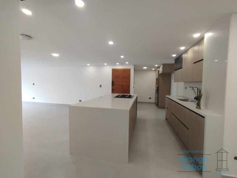 Apartamento en venta en Laureles, Medellín · foto 9 de 21