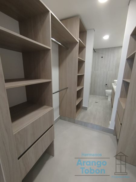 Apartamento en venta en Laureles, Medellín · foto 11 de 21