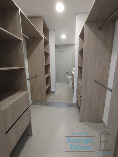 Apartamento en venta en Laureles, Medellín · foto 12 de 21