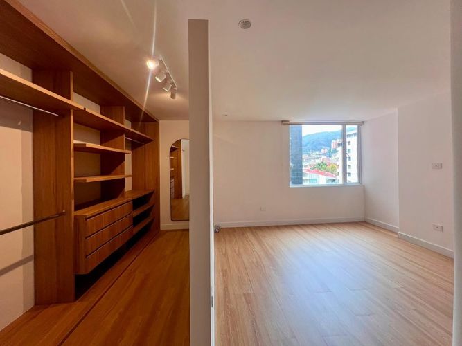 Apartamento de 3 alcobas en venta en El Nogal, Bogotá, 139 m² · foto 9 de 14